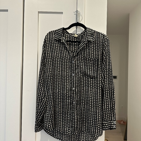 F21 Women's Button Up Shirt with Star Design - Picture 1 of 2